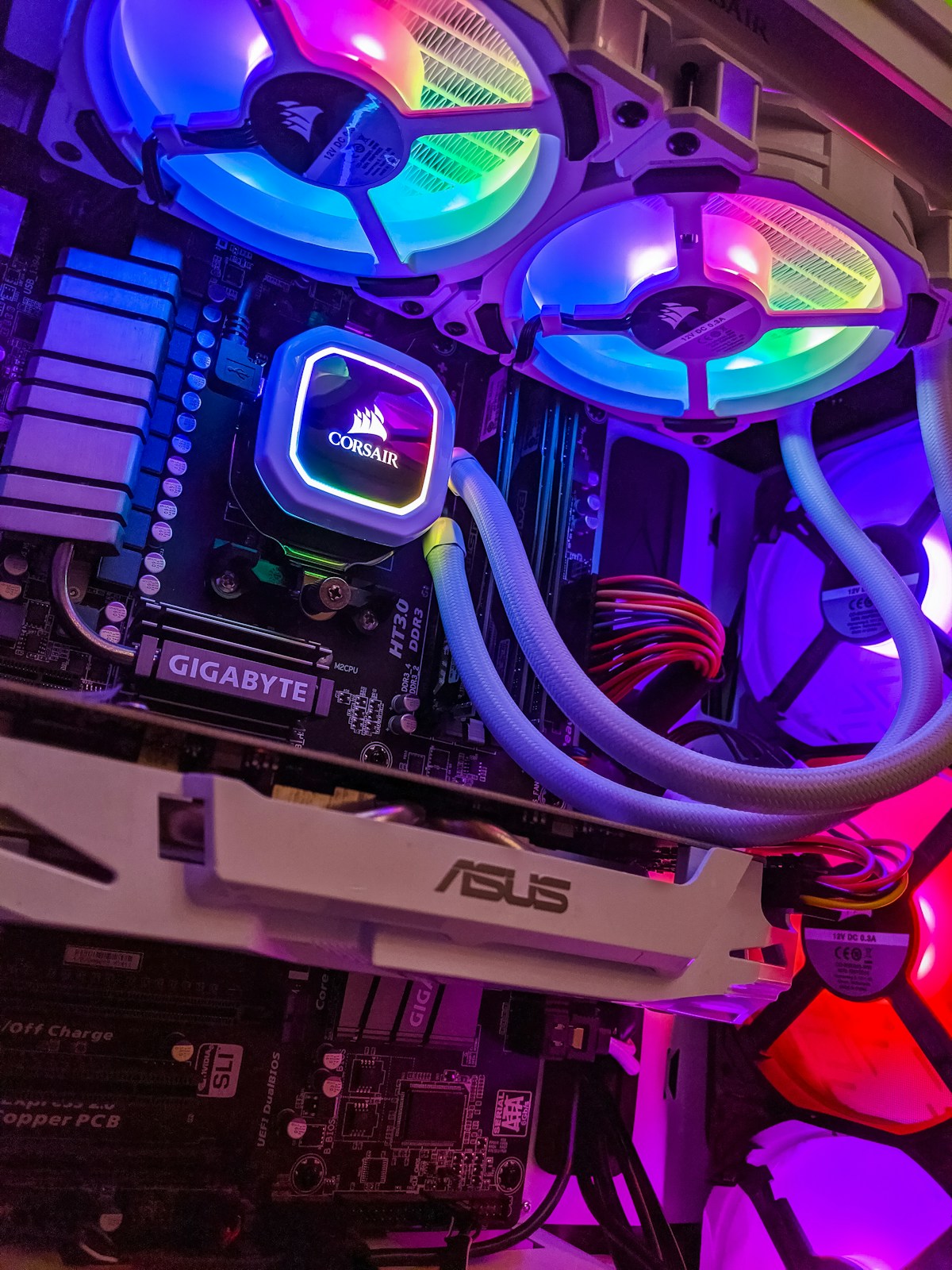 MSI Aegis ZS2 Gaming Desktop — RTX 5070